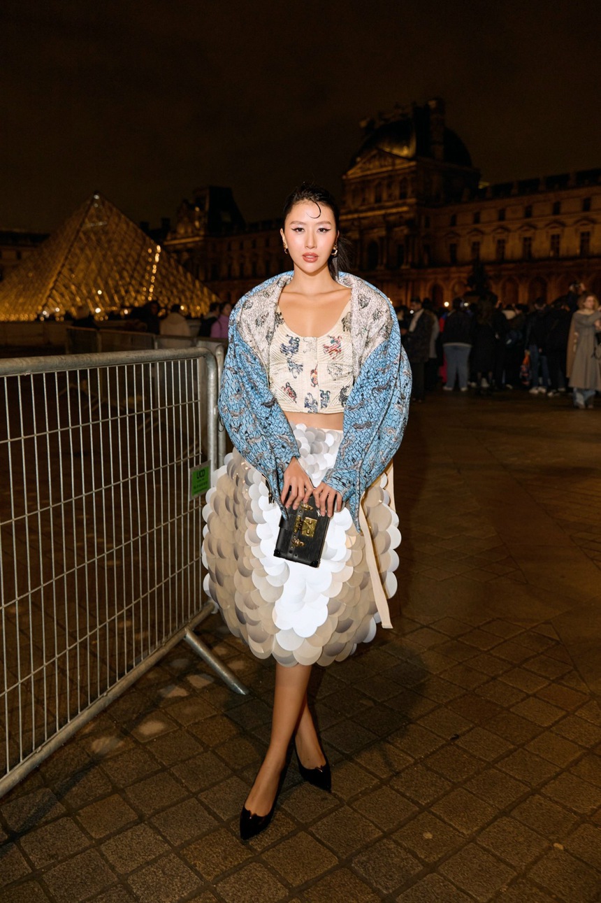 Quỳnh Anh Shyn khép lại hành trình Fashion Week 2024 rực rỡ - Ảnh 3. Quỳnh Anh Shyn khép lại hành trình Fashion Week 2024 rực rỡ - Ảnh 3.