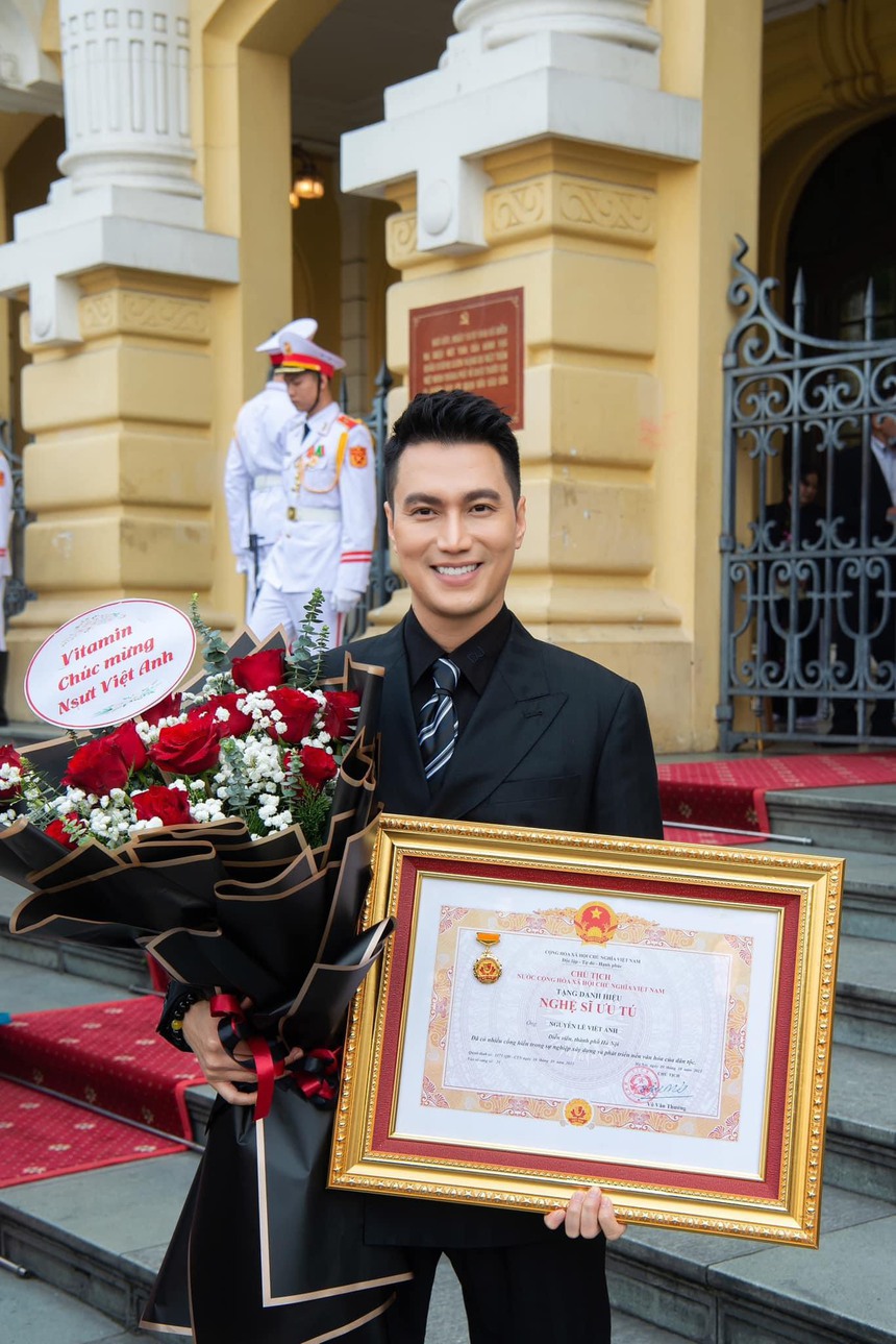 Xuân Bắc, Thanh Lam, Tấn Minh - Thu Huyền... vui mừng nhận danh hiệu Nghệ sĩ nhân dân  - Ảnh 7.