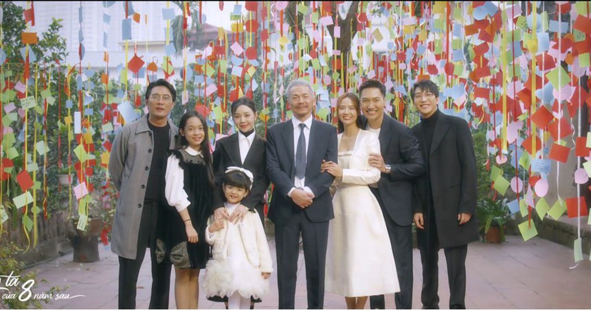 Khán giá tranh luận về kết phim 'Chúng ta của 8 năm sau' - Ảnh 1. Khán giá tranh luận về kết phim 'Chúng ta của 8 năm sau' - Ảnh 1.