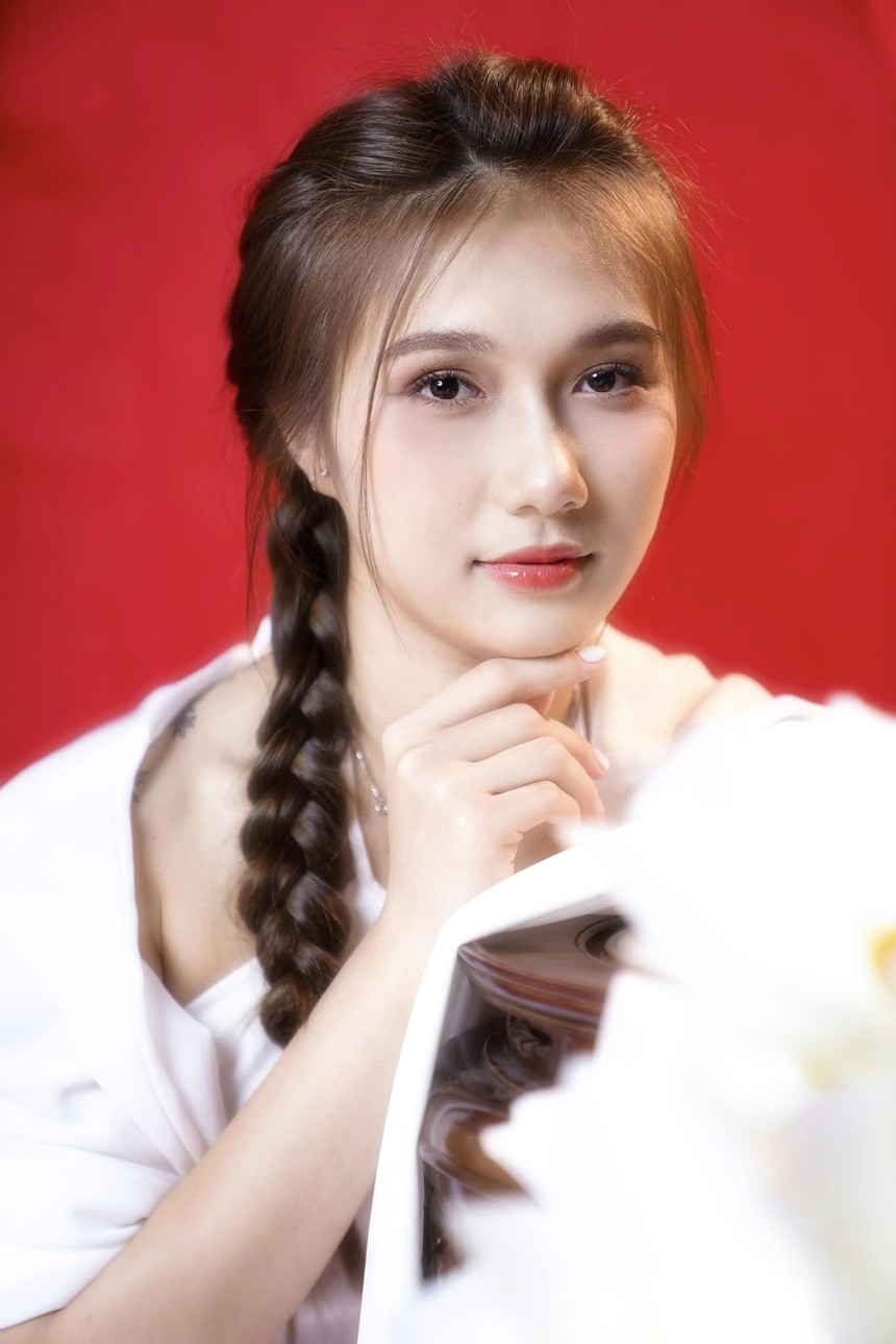 ‘Tiên nữ’ bóng chuyền triển vọng hàng đầu Việt Nam gây sốt với nhan sắc lai tây, được ca ngợi ‘ăn đứt’ cả Kiều Trinh - Ảnh 8.