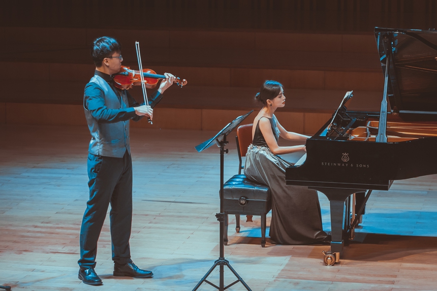 Triển lãm "Nguyễn Tư Nghiêm: Đối thoại với nhạc cổ điển phương Tây" tại Đà Lạt - Ảnh 4.