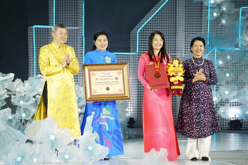 Khai mạc Lễ hội Áo dài Thành phố Hồ Chí Minh lần thứ 10 - Ảnh 2.