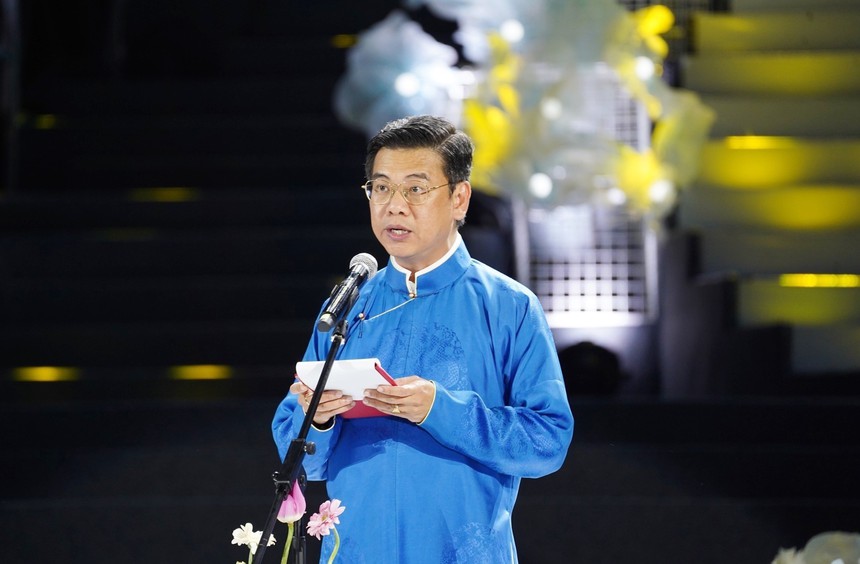 Khai mạc Lễ hội Áo dài Thành phố Hồ Chí Minh lần thứ 10 - Ảnh 1.