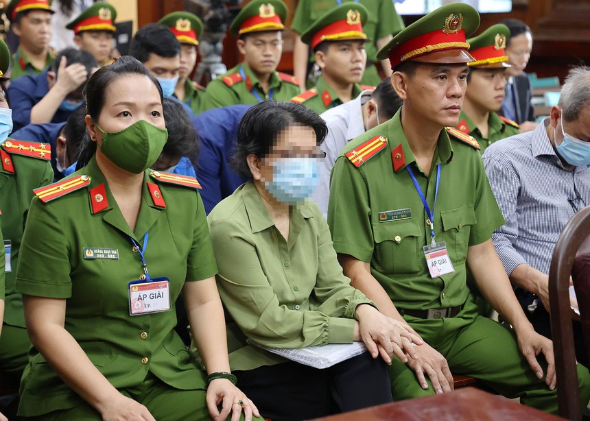 Xét xử sơ thẩm vụ án Vạn Thịnh Phát: Bị cáo Đỗ Thị Nhàn thừa nhận đã nhận hối lộ 5,2 triệu USD từ Trương Mỹ Lan - Ảnh 2.