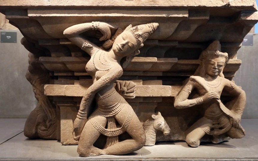 Bảo tàng Điêu khắc Chăm Đà Nẵng lưu giữ 9 Bảo vật Quốc gia - Ảnh 1.