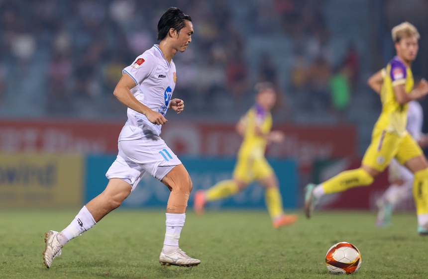 8 trận ở HAGL bằng Tuấn Anh chơi hơn 20 phút cho Nam Định - Ảnh 2. 8 trận ở HAGL bằng Tuấn Anh chơi hơn 20 phút cho Nam Định - Ảnh 2.