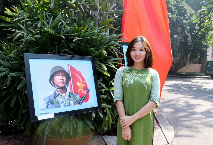 Nhà thơ Lữ Mai: 'Tạo ra một 'từ trường' cho trẻ yêu văn chương' - Ảnh 4.