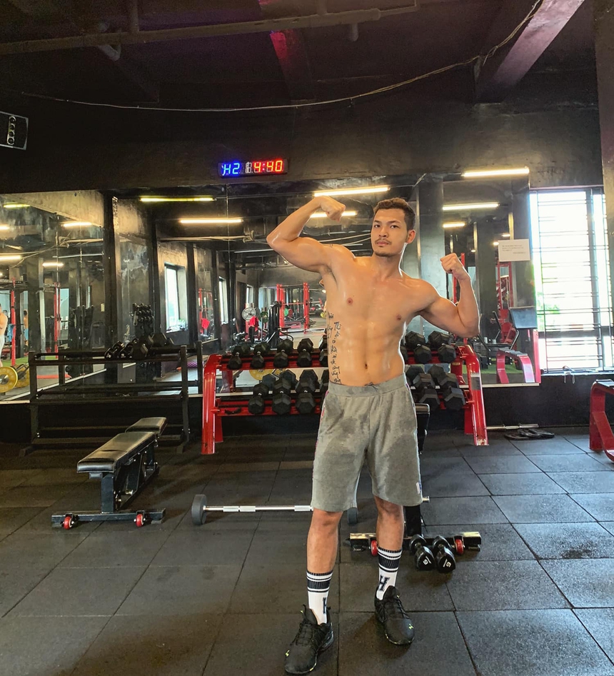 Chồng Kim Oanh 'Dưới bóng cây hạnh phúc' hóa ra là 'trai đẹp' đang đóng 'Trạm cứu hộ trái tim' - Ảnh 5. Chồng Kim Oanh 'Dưới bóng cây hạnh phúc' hóa ra là 'trai đẹp' đang đóng 'Trạm cứu hộ trái tim' - Ảnh 5.