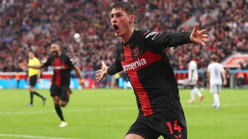 Patrik Schick đã khiến người hâm mộ thích thú với những bàn thắng muộn của anh ở mùa giải này