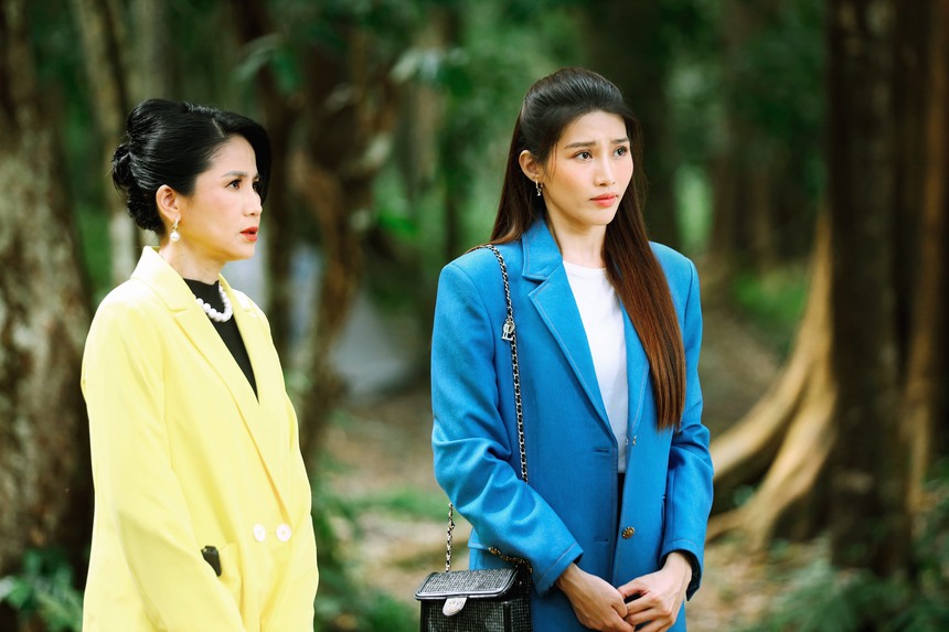 Phim "Ván cờ danh vọng": Chế Nguyễn Quỳnh Châu muốn được gọi là diễn viên thay vì danh hiệu Á hậu - Ảnh 3. Phim "Ván cờ danh vọng": Chế Nguyễn Quỳnh Châu muốn được gọi là diễn viên thay vì danh hiệu Á hậu - Ảnh 3.