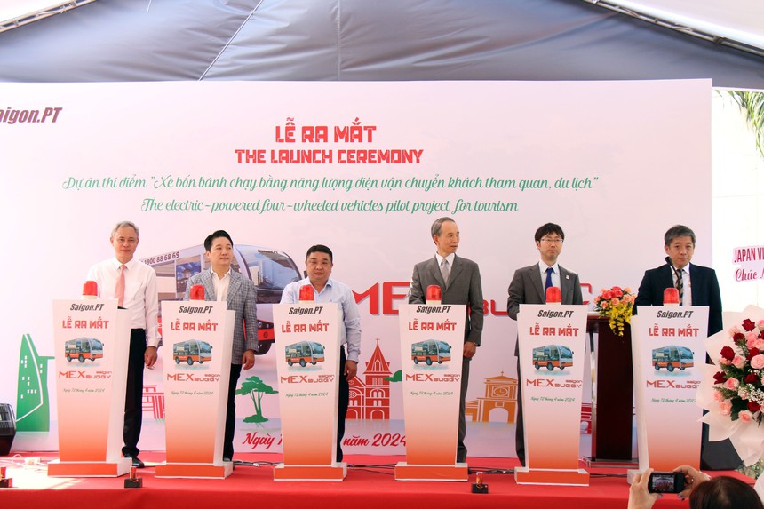 Tp. Hồ Chí Minh thí điểm dịch vụ xe điện chở khách tham quan, du lịch khu trung tâm - Ảnh 1.