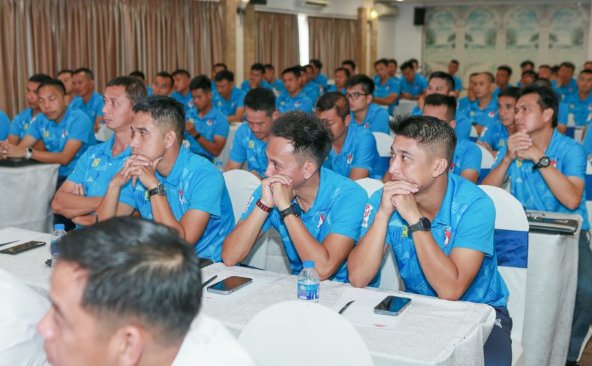 Tin nóng thể thao tối 13/4: Quang Hải được tôn vinh, Bích Tuyền được HLV Bình Điền Long An nhắc tên - Ảnh 6.