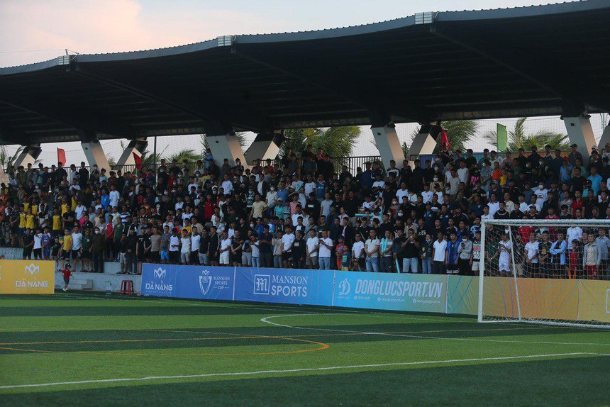 Cựu tuyển thủ futsal đưa đội nhà lên đỉnh ở miền Trung - Ảnh 1.