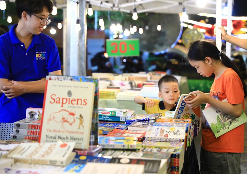 Tổ chức Ngày Sách và Văn hóa đọc Việt Nam tại Hà Nội - Ảnh 1.