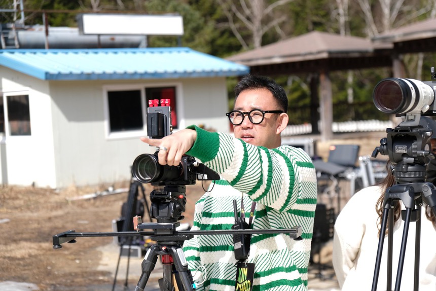 Đạo diễn Vân Trình: 'Âm nhạc Việt Nam đủ thú vị để ra quốc tế' - Ảnh 2. Đạo diễn Vân Trình: 'Âm nhạc Việt Nam đủ thú vị để ra quốc tế' - Ảnh 2.