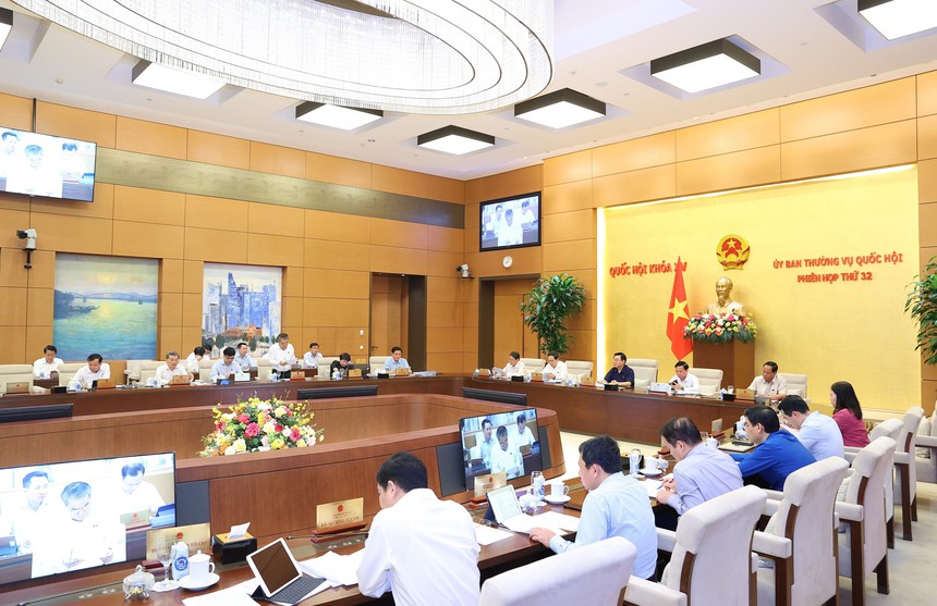 Phiên họp thứ 32 Ủy ban Thường vụ Quốc hội: Đề nghị thanh tra, kiểm tra các doanh nghiệp kinh doanh vàng - Ảnh 1.