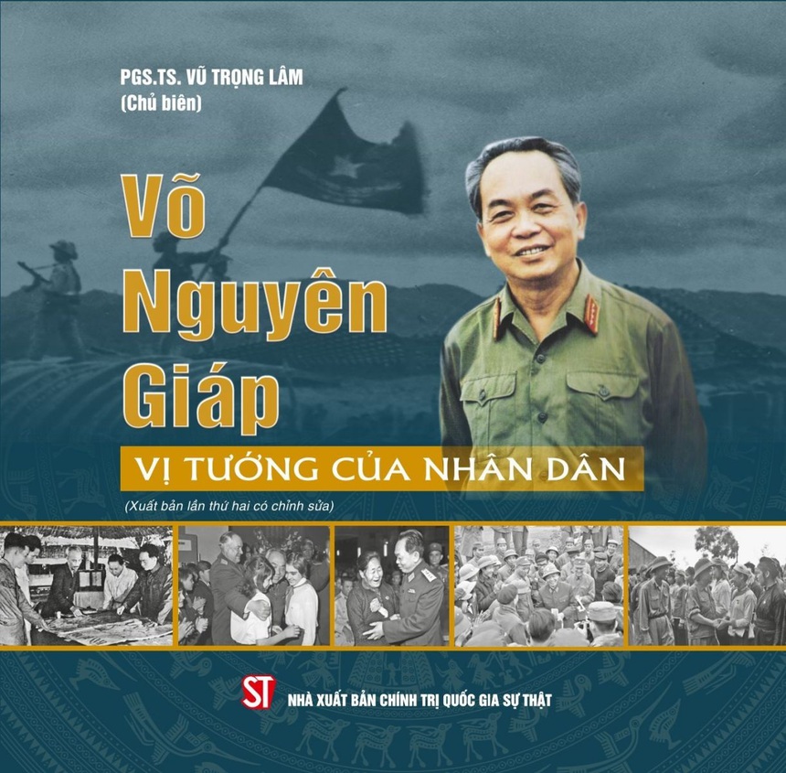 Bộ sách 'Võ Nguyên Giáp - Vị tướng của nhân dân' được xuất bản song ngữ với 5 thứ tiếng - Ảnh 1.