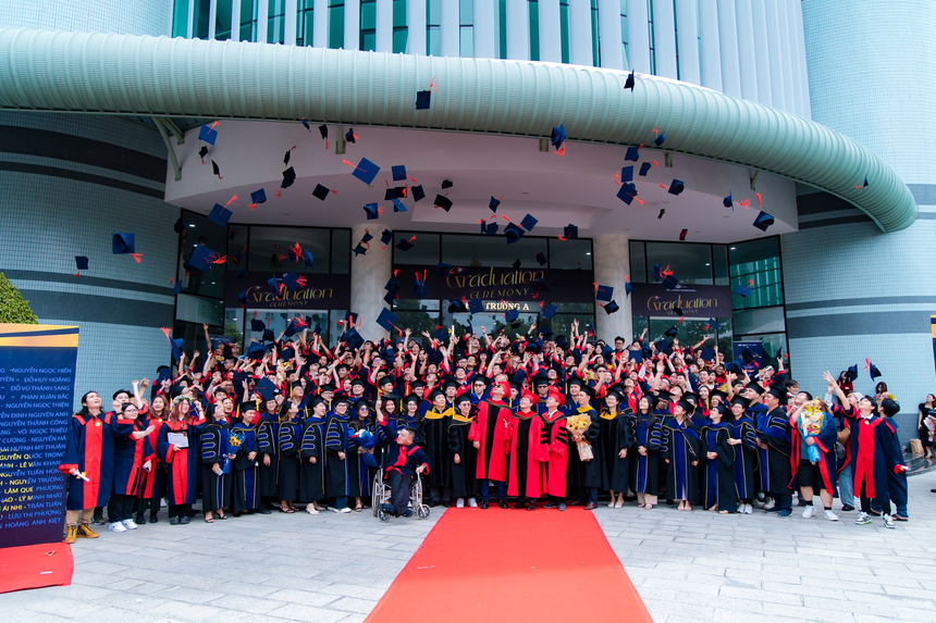 Bệ phóng cho sự nghiệp lập trình với khóa học lập trình Full Stack tại FPT Aptech - Ảnh 2.