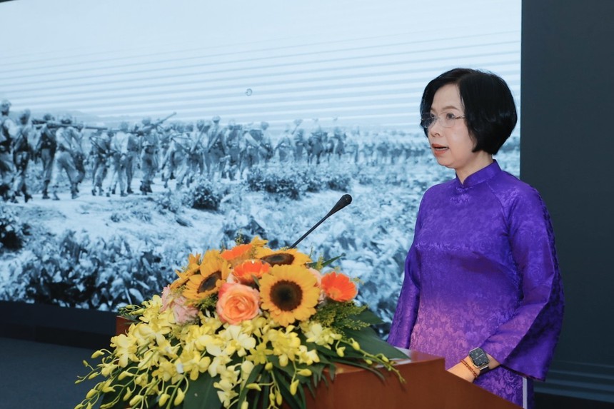 TTXVN tổ chức nhiều hoạt động thiết thực chào mừng 70 năm Chiến thắng Điện Biên Phủ - Ảnh 5. TTXVN tổ chức nhiều hoạt động thiết thực chào mừng 70 năm Chiến thắng Điện Biên Phủ - Ảnh 5.