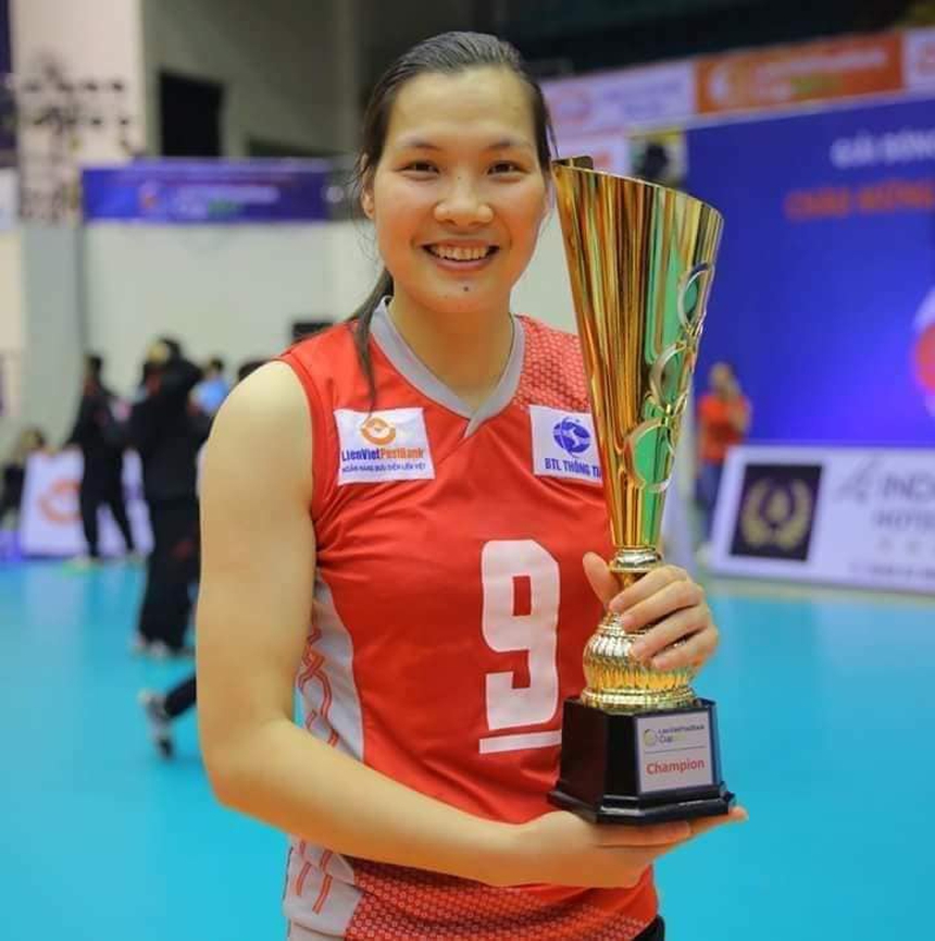 Cặp chị em đặc biệt nhất lịch sử bóng chuyền Việt Nam: Một người là hoa khôi mê tốc độ, một người xuất ngoại lương nghìn USD - Ảnh 3.