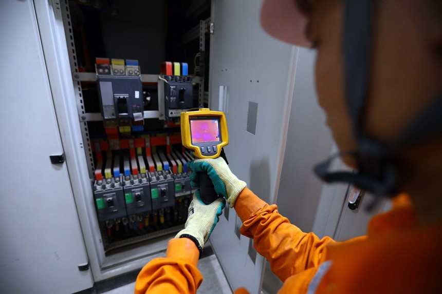 Thủ tướng Phạm Minh Chính: Không để thiếu điện trong bất cứ trường hợp nào - Ảnh 4. Thủ tướng Phạm Minh Chính: Không để thiếu điện trong bất cứ trường hợp nào - Ảnh 4.