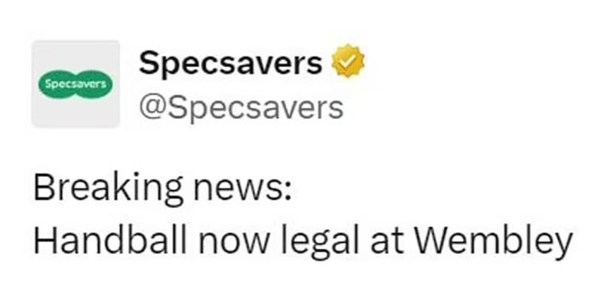 Pha thoát 11m khó tin của Man City khiến HLV Pochettino và fan Chelsea phẫn nộ - Ảnh 5. Pha thoát 11m khó tin của Man City khiến HLV Pochettino và fan Chelsea phẫn nộ - Ảnh 5.