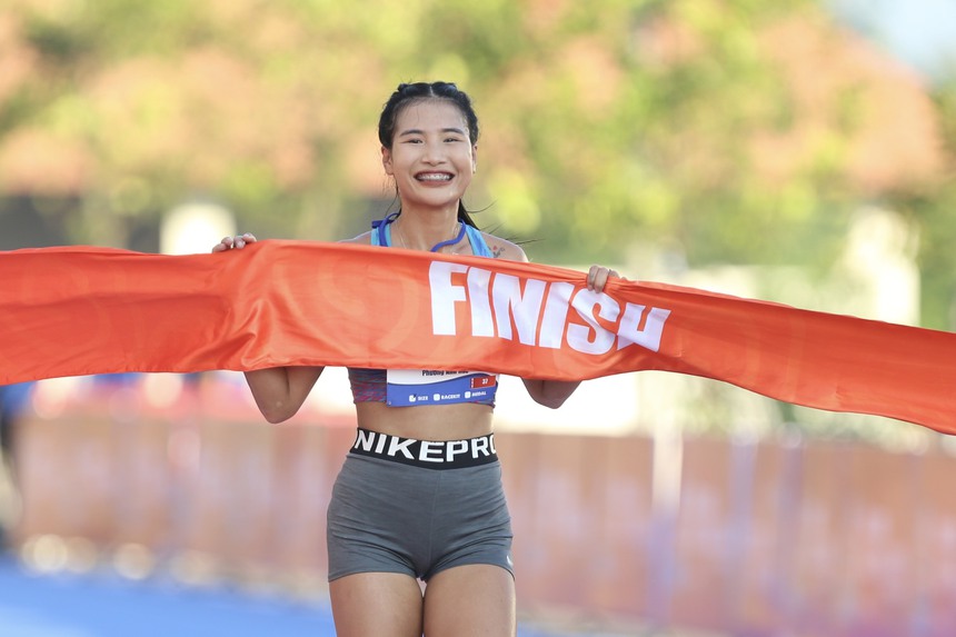 Cựu tuyển thủ quốc gia về nhất Giải half-marathon "Tự hào Tổ quốc tôi" - Ảnh 2.