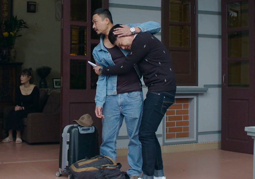 Duy Hưng - Tuấn Tú kể cảnh quay 'quay xong vẫn khóc', phối hợp ăn ý trong 'Người một nhà' - Ảnh 4.