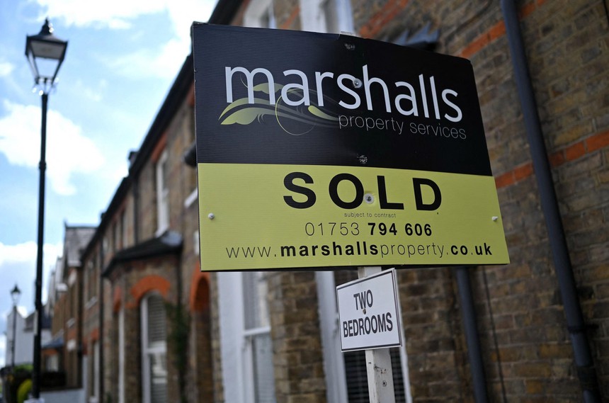 Giá nhà chào bán ở Anh gần mức cao kỷ lục trong lịch sử - Ảnh 1. Giá nhà chào bán ở Anh gần mức cao kỷ lục trong lịch sử - Ảnh 1.