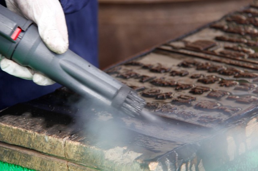 'Hồi sinh ký ức' từ phục chế tư liệu (kỳ 2): Những cuộc chạy đua ngược thời gian - Ảnh 4.