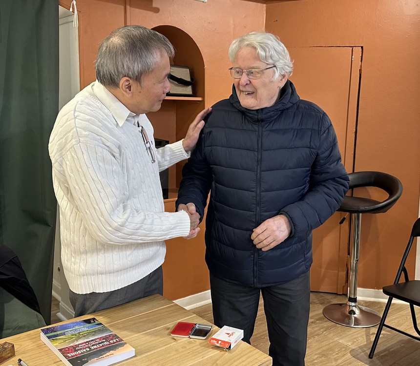 Ngày Sách và Bản quyền thế giới: 'Bốn mùa - Một cuộc đời' - Lời tự sự của nhà khoa học Việt Nam trên đất Pháp - Ảnh 5. Ngày Sách và Bản quyền thế giới: 'Bốn mùa - Một cuộc đời' - Lời tự sự của nhà khoa học Việt Nam trên đất Pháp - Ảnh 5.