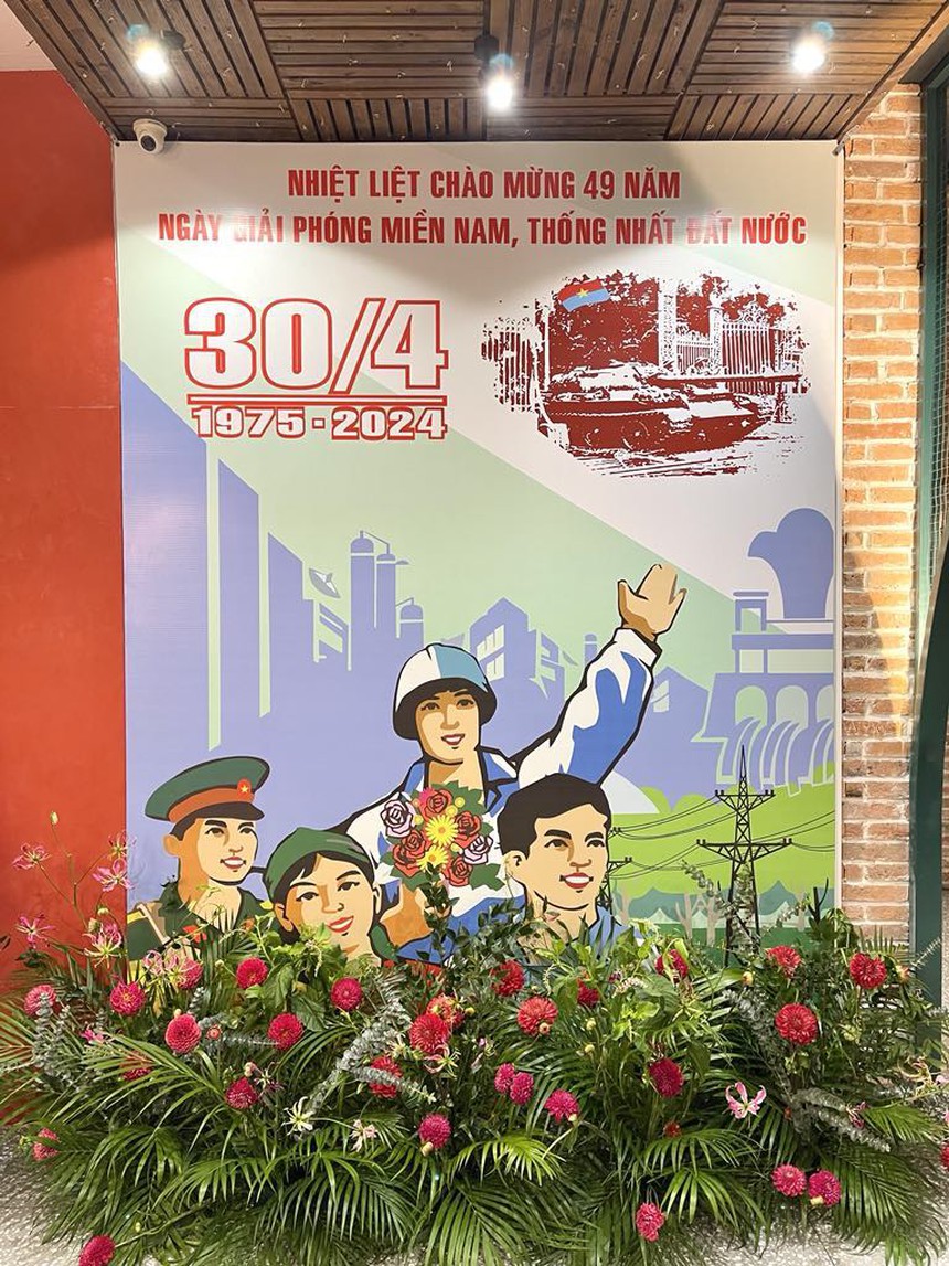 Độc đáo điểm check in tại "Khu vườn tự do" được thiết kế từ hàng nghìn bông hoa - Ảnh 1. Độc đáo điểm check in tại "Khu vườn tự do" được thiết kế từ hàng nghìn bông hoa - Ảnh 1.