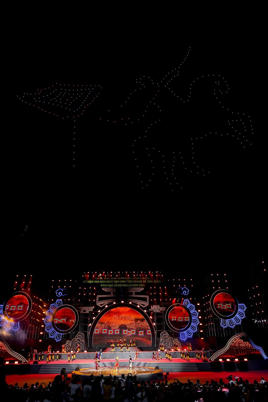 Dấu ấn của đạo diễn Phạm Hoàng Giang qua hàng loạt lễ hội văn hoá - Ảnh 4. Dấu ấn của đạo diễn Phạm Hoàng Giang qua hàng loạt lễ hội văn hoá - Ảnh 4.