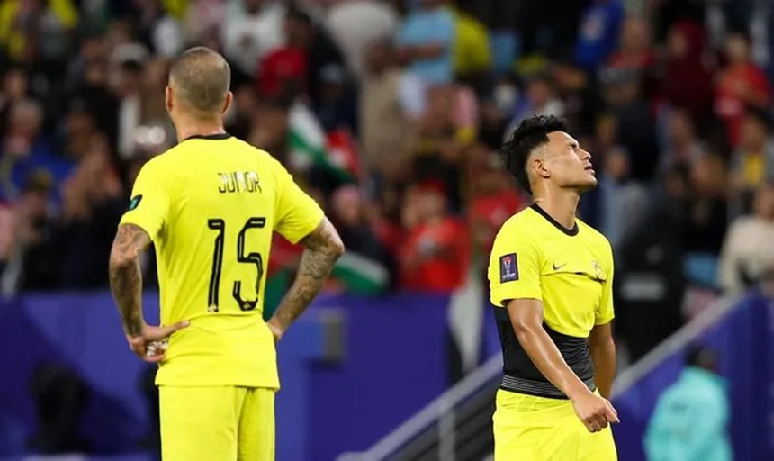 Tin nóng thể thao tối 25/4: 'Người quen' bắt trận Việt Nam vs Iraq, Công Phượng bày tỏ sự thất vọng - Ảnh 4.