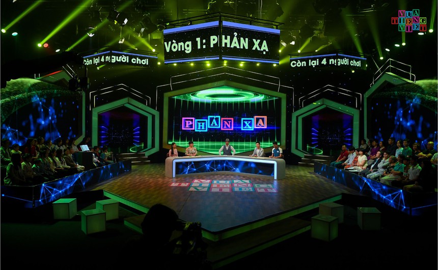 Đỗ Viết Hưng 17 tuổi trở thành "Vua tiếng Việt", giành giải thưởng 320 triệu đồng - Ảnh 1. Đỗ Viết Hưng 17 tuổi trở thành "Vua tiếng Việt", giành giải thưởng 320 triệu đồng - Ảnh 1.