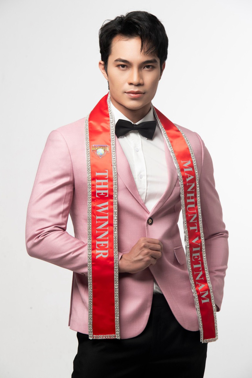 Bác sĩ Huỳnh Võ Hoàng Sơn được cấp phép dự thi Manhunt International 2024 - Ảnh 3. Bác sĩ Huỳnh Võ Hoàng Sơn được cấp phép dự thi Manhunt International 2024 - Ảnh 3.