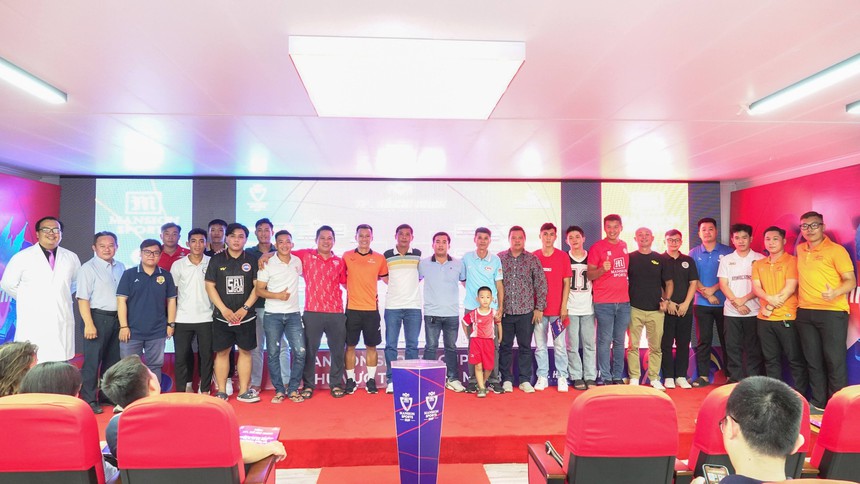 "Chung kết sớm" giải đấu lớn sân 7 TP.HCM - Ảnh 2. "Chung kết sớm" giải đấu lớn sân 7 TP.HCM - Ảnh 2.