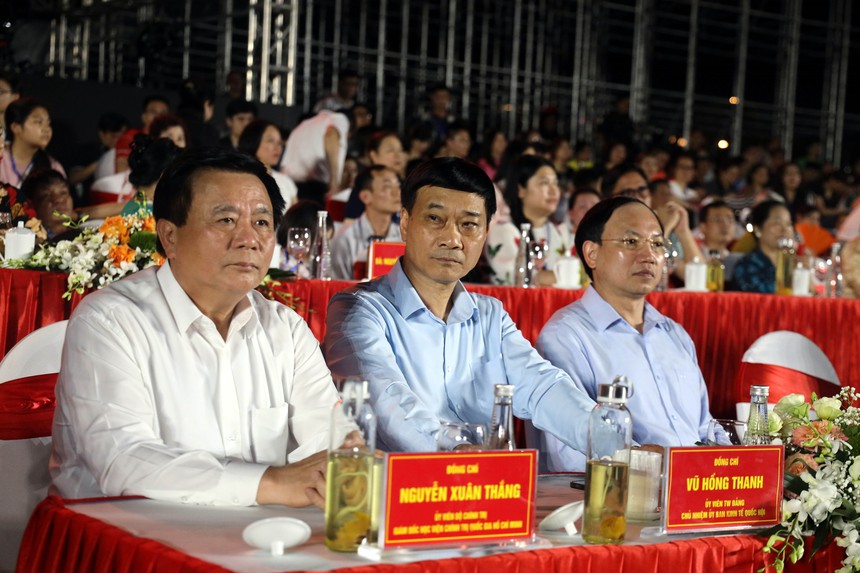 Khai mạc Carnaval Hạ Long - Ảnh 1. Khai mạc Carnaval Hạ Long - Ảnh 1.