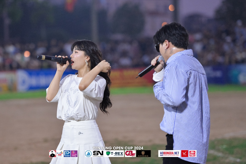 Trận chung kết "Giải Bóng Đá Yên Lũng Mở Rộng 2024": Hấp dẫn, sôi động và kịch tính - Ảnh 3. Trận chung kết "Giải Bóng Đá Yên Lũng Mở Rộng 2024": Hấp dẫn, sôi động và kịch tính - Ảnh 3.