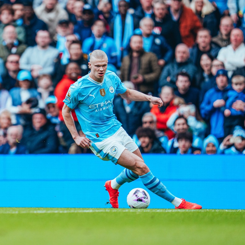 Pep Guardiola đáp trả Roy Keane khi chỉ trích Haaland giống cầu thủ League Two - Ảnh 2.