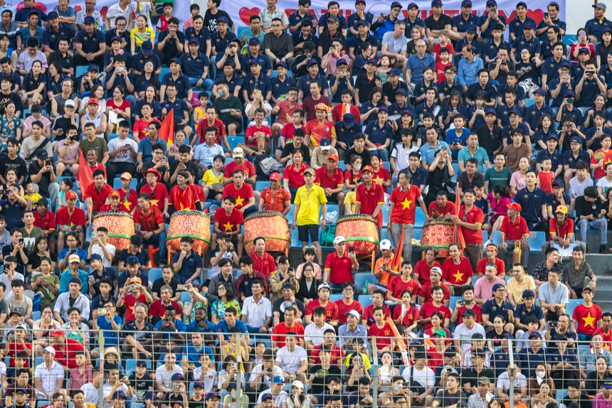 Mãn nhãn phẩm chất chơi bóng của các cựu danh thủ Brazil - Ảnh 5. Mãn nhãn phẩm chất chơi bóng của các cựu danh thủ Brazil - Ảnh 5.