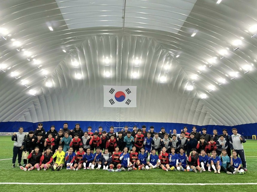 Dàn tuyển thủ quốc gia phá thế thống trị của cô trò HLV Đoàn Thị Kim Chi - Ảnh 1. Dàn tuyển thủ quốc gia phá thế thống trị của cô trò HLV Đoàn Thị Kim Chi - Ảnh 1.