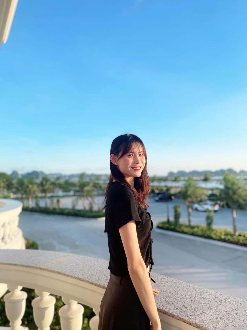 Ngôi sao bóng chuyền nữ 10X cao gần 1m90 bất ngờ thông báo giải nghệ, cuộc sống sang trang mới ở tuổi 23 - Ảnh 3. Ngôi sao bóng chuyền nữ 10X cao gần 1m90 bất ngờ thông báo giải nghệ, cuộc sống sang trang mới ở tuổi 23 - Ảnh 3.