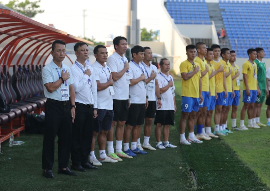 Đình Bắc tiếp tục bị HLV Quảng Nam chỉ trích, tuyên bố 'bị ảo tưởng năng lực' - Ảnh 2.