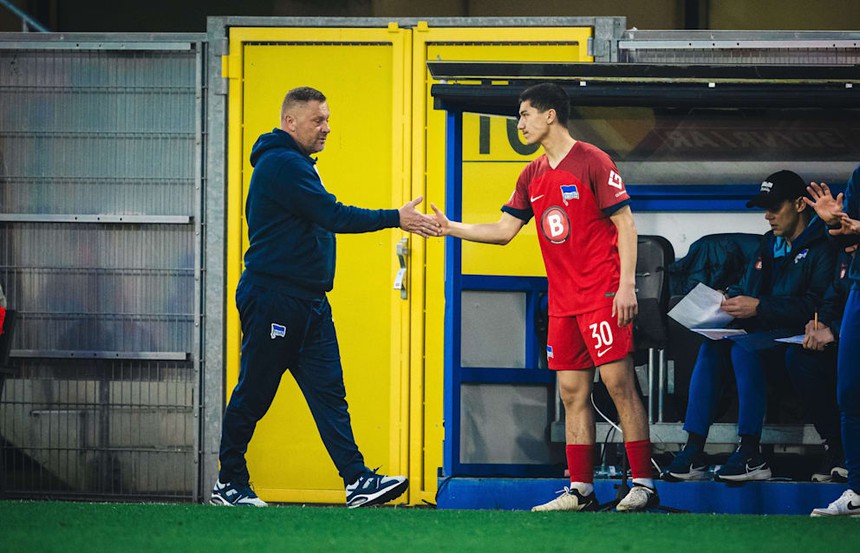 Sao trẻ Việt kiều giá 40 tỷ kiến tạo giúp đội nhà thắng ở phút 90, báo châu Âu khen là ‘siêu tài năng tấn công’ - Ảnh 2.