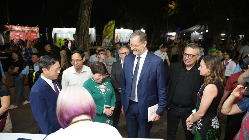 Đại sứ Pháp tại Việt Nam Olivier Brochet: 'Ẩm thực Pháp và Việt Nam tương đồng ở sự tinh tế' - Ảnh 3.