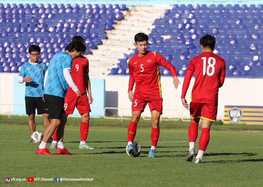 Tin nóng thể thao tối 7/4: Đá cầu Việt Nam giành HCV ở châu Âu, Trần Quyết Chiến vô địch HBSF và nhận 'mưa' tiền thưởng - Ảnh 6. Tin nóng thể thao tối 7/4: Đá cầu Việt Nam giành HCV ở châu Âu, Trần Quyết Chiến vô địch HBSF và nhận 'mưa' tiền thưởng - Ảnh 6.