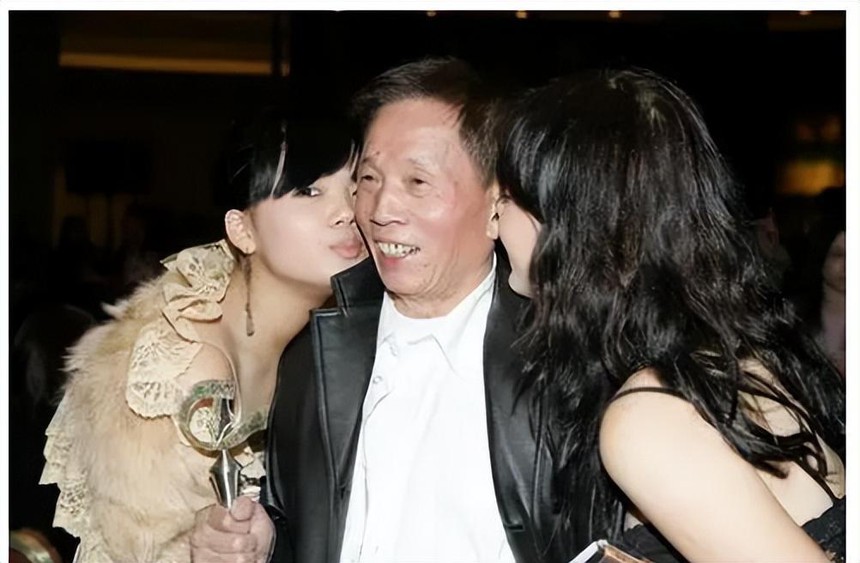 (Bài đăng Chủ nhật) Huyền thoại võ thuật Lưu Gia Lương – 'Mãnh hổ' bên trong vẻ ngoài 'nhỏ con' - Ảnh 9.