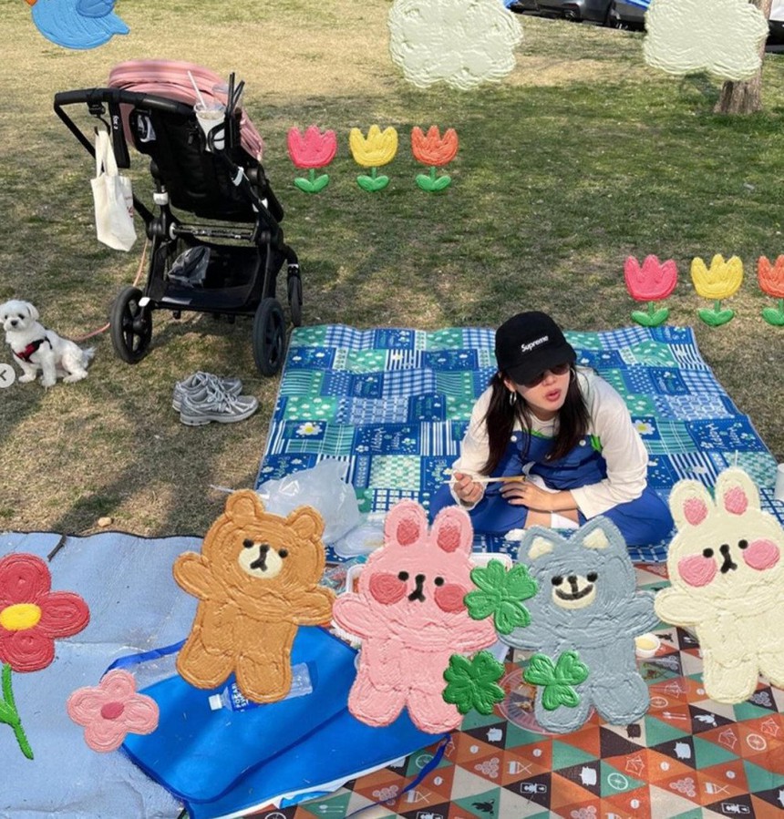 Son Ye Jin và Lee Da In yêu thích cuộc sống hôn nhân - Ảnh 2. Son Ye Jin và Lee Da In yêu thích cuộc sống hôn nhân - Ảnh 2.