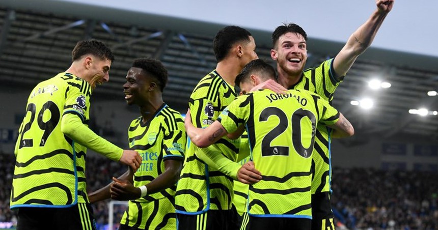 Cuộc đua vô địch Ngoại hạng Anh: Arsenal đối mặt lịch đấu khó khăn, Liverpool và Man City chờ cơ hội bứt lên - Ảnh 2.